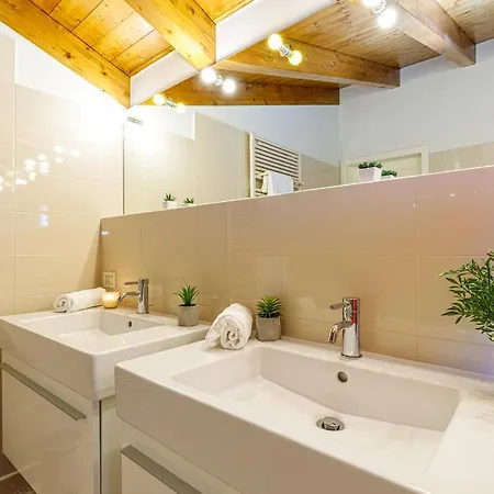 Ninfea Pied Dans L'eau - Happy Villa